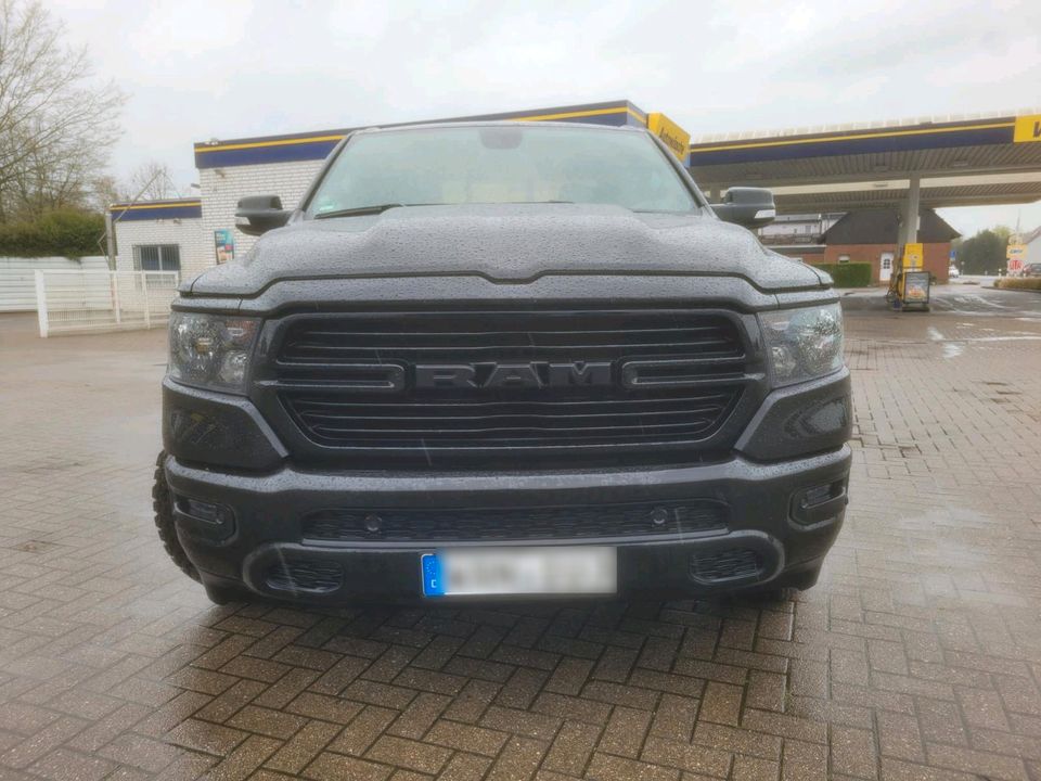 Dodge RAM BigHorn in Datteln