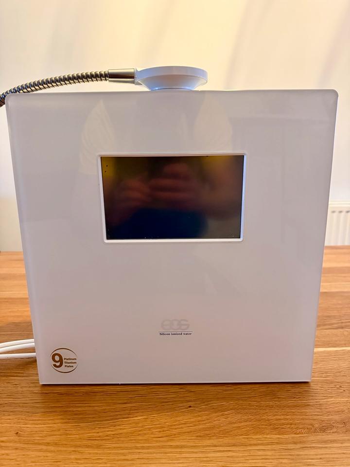 EOS AQUA VOLTA TOUCH WASSER IONISIERER FILTER SPENDER in Schutterwald