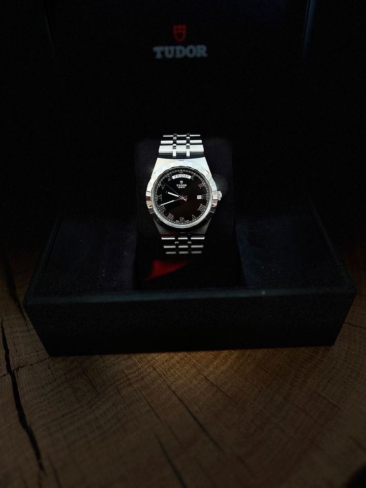 TUDOR ROYAL Day-Date black 41mm!!! 2022 in Raubach (Westerw.)