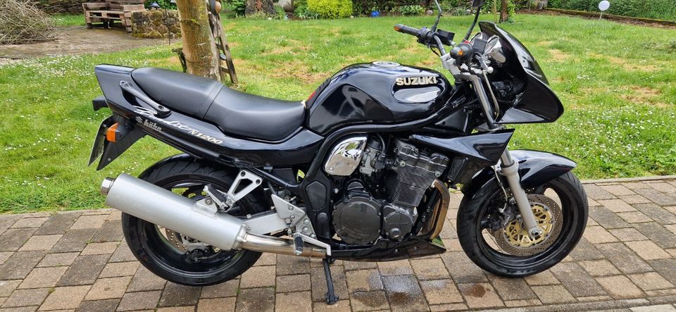 Suzuki Bandit 1200 GV75A in Zweibrücken