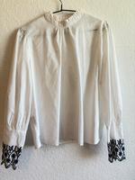 Bluse mit Muster an den Ärmeln Berlin - Neukölln Vorschau