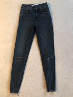 Verschiedene Kleidungsstücke ab 2,- Euro Jeans Pulli Jumpsuit H&M Sendling - Obersendling Vorschau