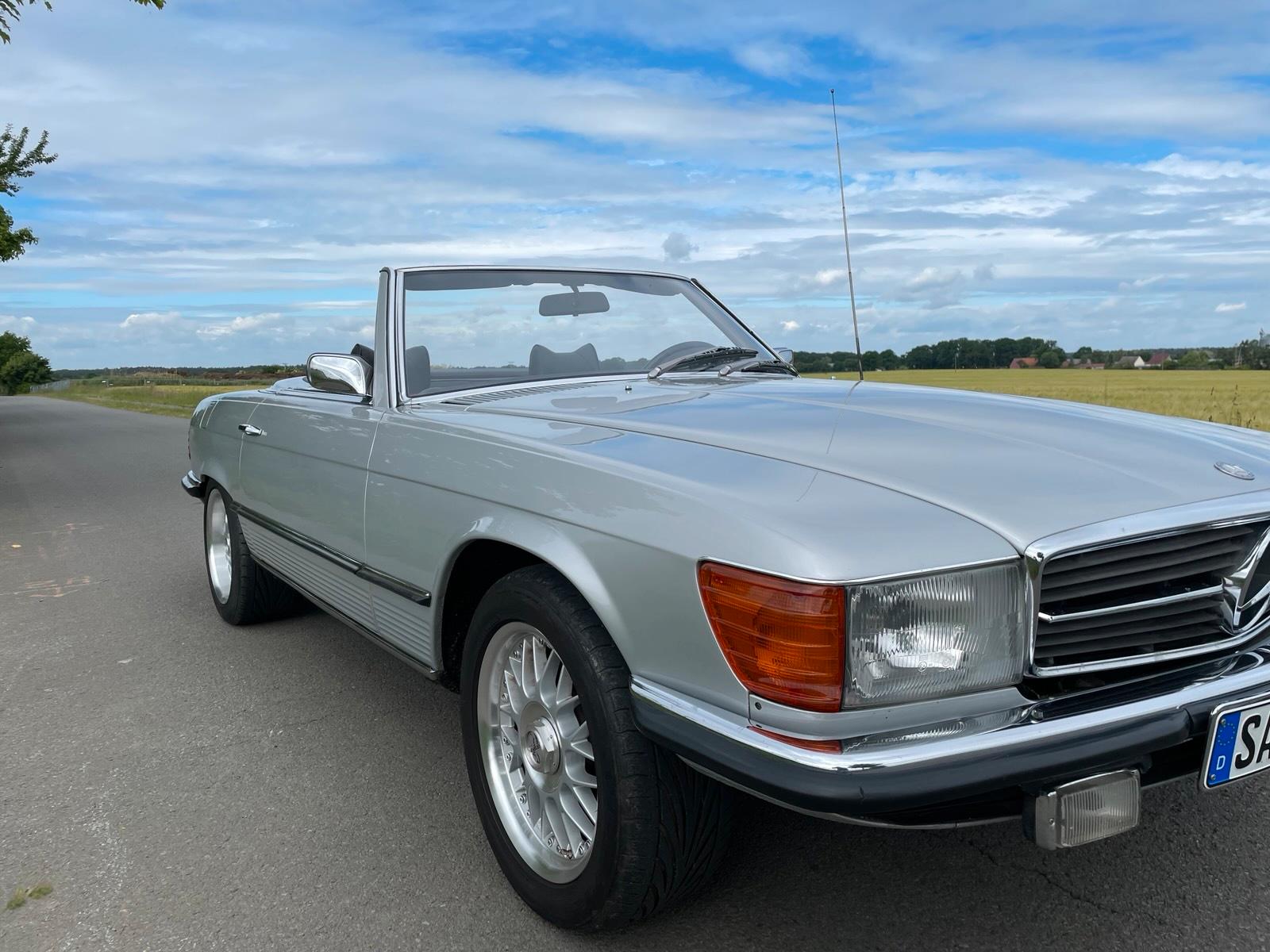 Abbildung des Autos Mercedes Benz Cabrio 450…