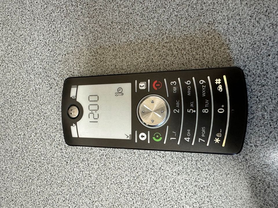 Motorola Motofone F3 • Tastenhandy • Schwarz in Darmstadt