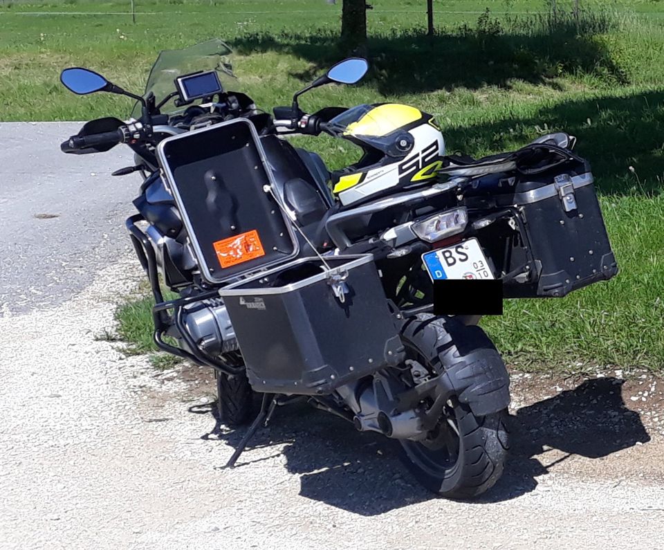 BMW R1200GS LC Thundergrey metallic 1. Hand Top! Touratech ... in Braunschweig