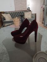 NEU Samt Heels Pumps Schuhe 38 Absatz elegant bordeaux Nordrhein-Westfalen - Haan Vorschau