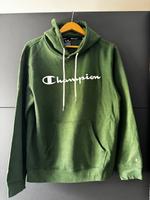 Champion Hoodie Gr. M (nur 2x getragen) München - Moosach Vorschau