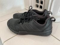 Adidas Turnschuhe Gr 10,5 UK Hessen - Bad Camberg Vorschau