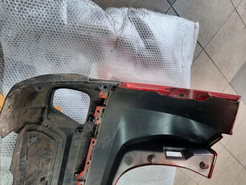 Mitsubishi Eclipse Cross Stoßstange hinten Stoßfänger Bumper rot in Beeskow