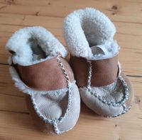 Schuhe Babyschuhe Winterschuhe Lammfell Brandenburg - Kolkwitz Vorschau