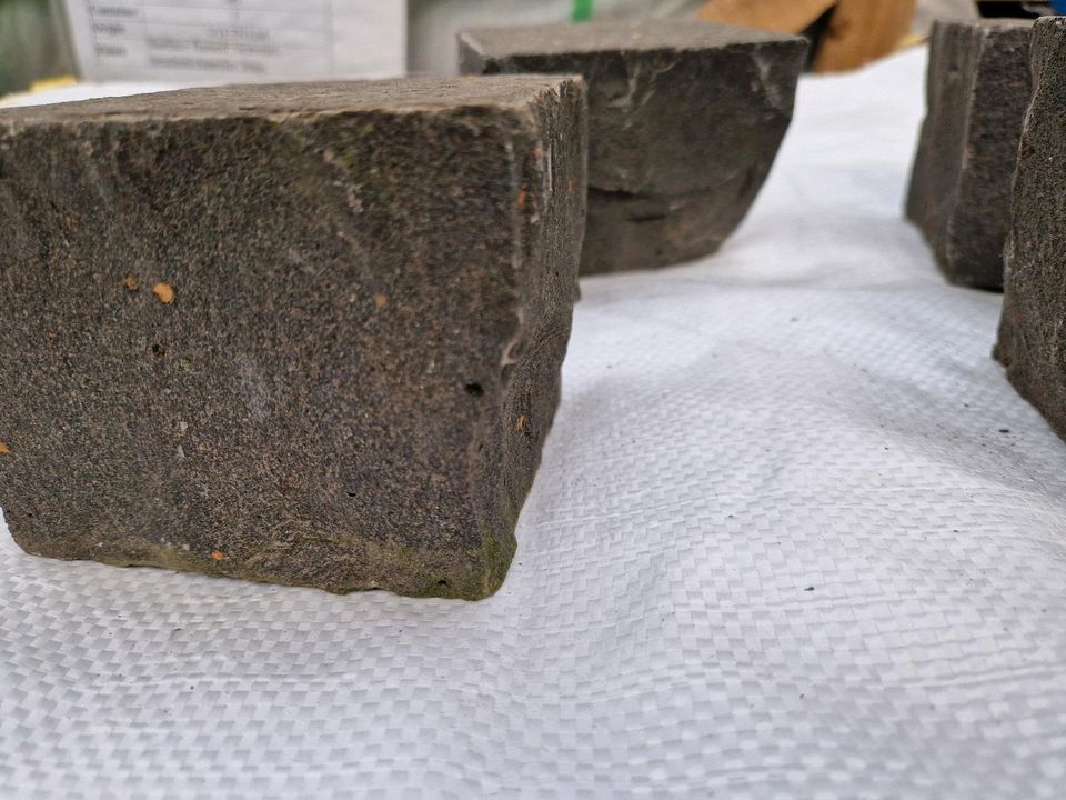 Pflastersteine Basalt, 10x10x8 cm, Restposten in Schöneck