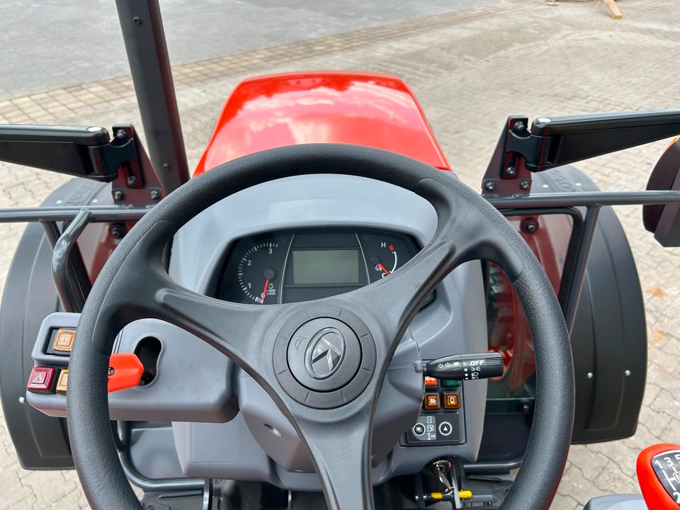 Kubota M4 M4063 Traktor Rops Schlepper Hoftraktor 66PS Allrad in Bopfingen