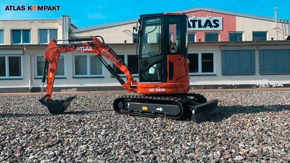 NEUFAHRZEUG - Atlas AC 25UF Minibagger Kurzheck - Einsatzgewicht 2,65 t - Motorleistung 14.6 kW / 2400 rpm - Motor Marke YANMAR - Kompaktbagger Baufahrzeug Baumaschine Gartenbagger Kettenbagger kaufen in Heemsen