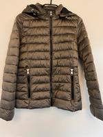 Dünne Daunenjacke/Steppjacke, Mango Gr. M Düsseldorf - Heerdt Vorschau