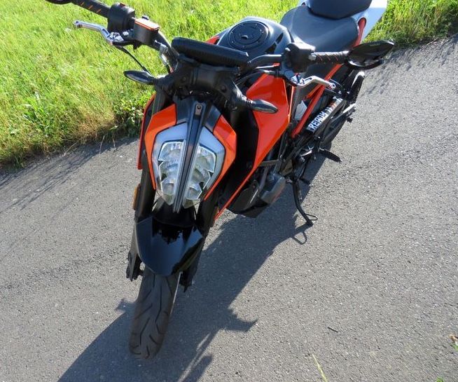 KTM Duke 125 ccm Inpektion NEU in Rosdorf