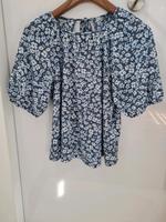 Shirt Bluse kurzarm Blusenshirt Sommerbluse blau Niedersachsen - Garbsen Vorschau