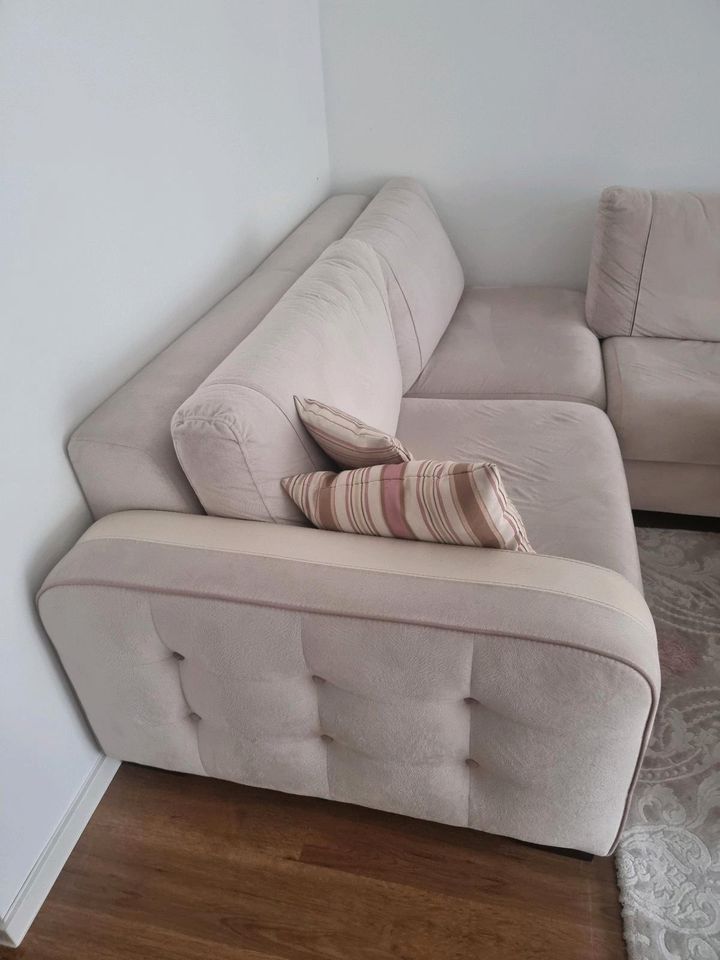 Sofa mit schlaffunktion in Rüsselsheim