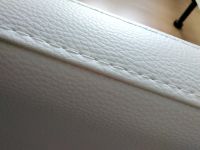 Schönes Doppelbettgestell aus weißen Lederimitat Hessen - Aarbergen Vorschau