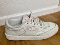 Selten getragene Reebok Sneaker Club C 85 Gr. 39 Damen, Schuhe Hamburg-Nord - Hamburg Winterhude Vorschau