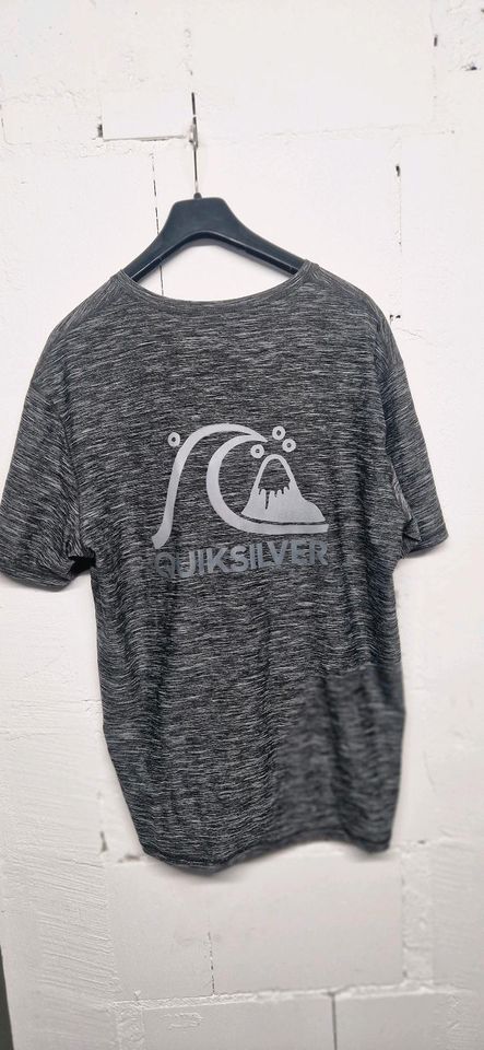 UV-shirt von Quiksilver in Fußgönheim