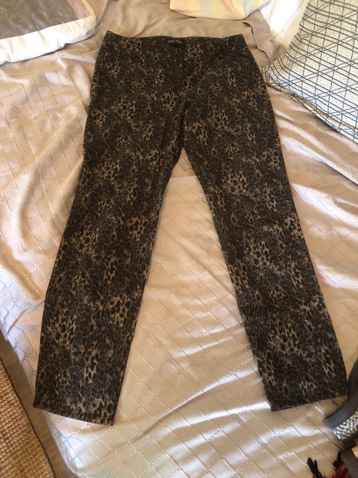 Gerry Weber Edition  Gr. 42R Roxane leopard grün schwarz in Röthenbach