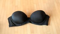 Trägerloser BH H&M 75A 34 schwarz Basic Hessen - Gladenbach Vorschau