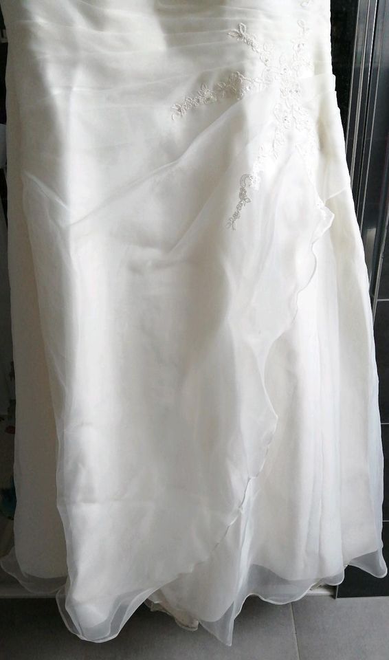 Brautkleid Gr 50 in Bobitz