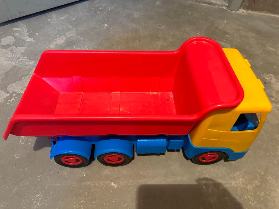 Zu verkaufen kindetauto in Iserlohn