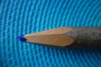 Großer Bleistift aus Holz mit lila Mine 28 cm lang Deko Zeichnen Hessen - Egelsbach Vorschau