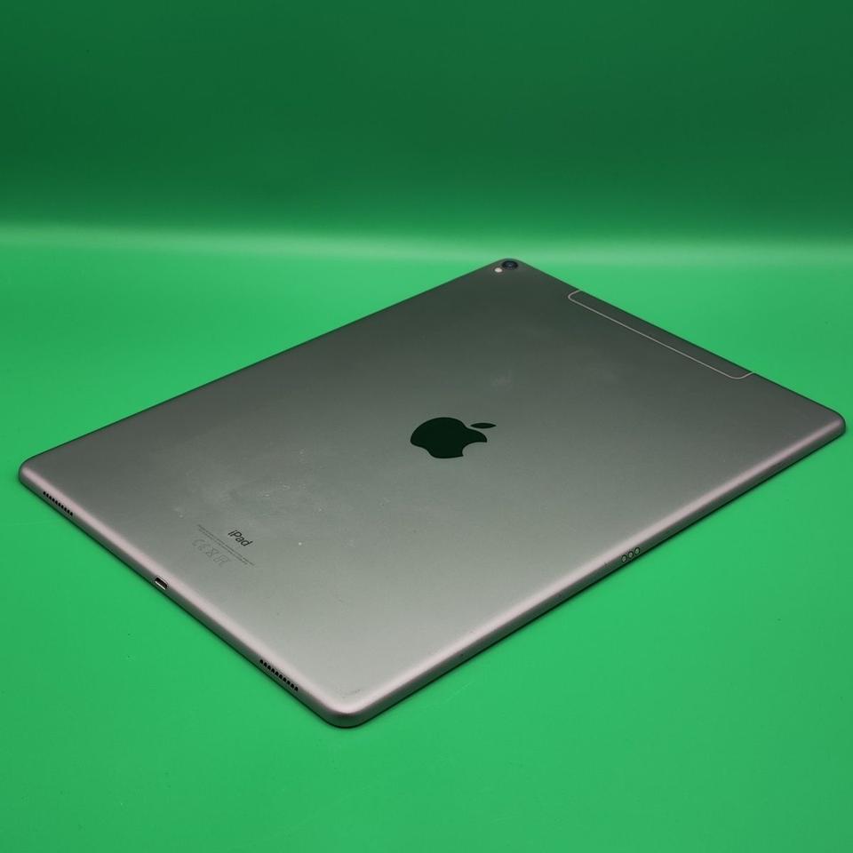 ❌ iPad Pro 12.9“ 2. Gen 256GB A1671 WiFi+Cell Gebraucht J812 ❌000 in Berlin