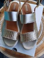 Geox Sandalen Gold NEU IM KARTON Düsseldorf - Gerresheim Vorschau