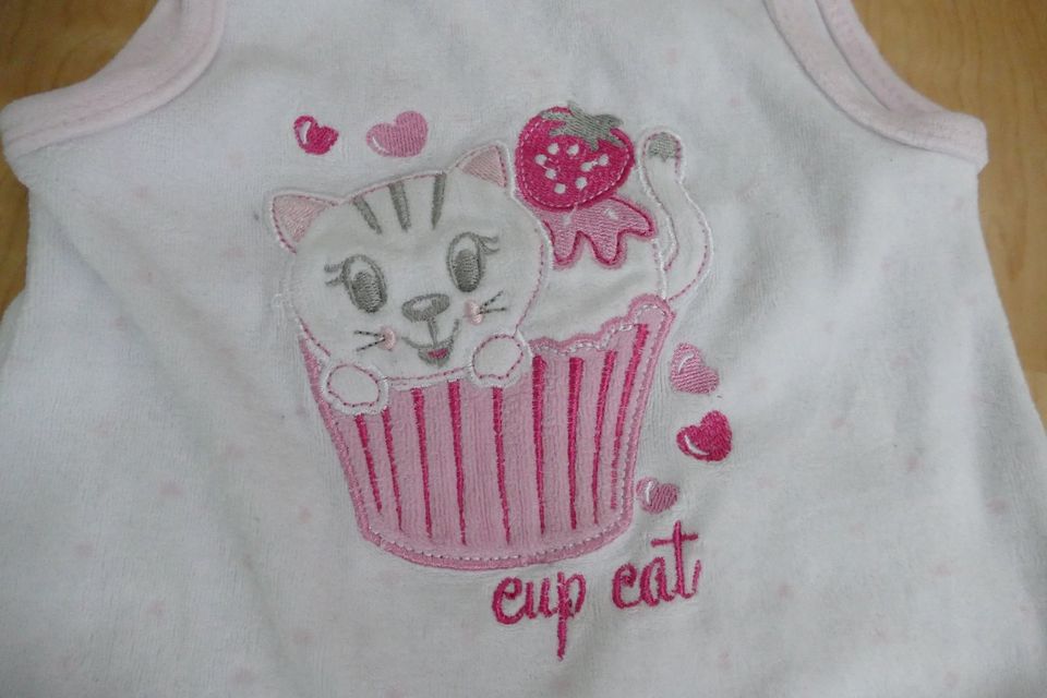 warmer Mädchen Baby Strampler Katze im Cupcake Gr.62 in Wiggensbach