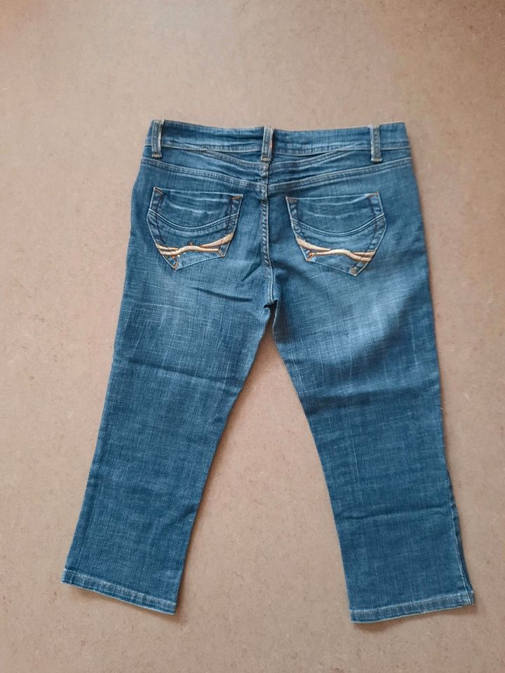 Damen Jeans blau von Amisu 3/4 in Augsburg