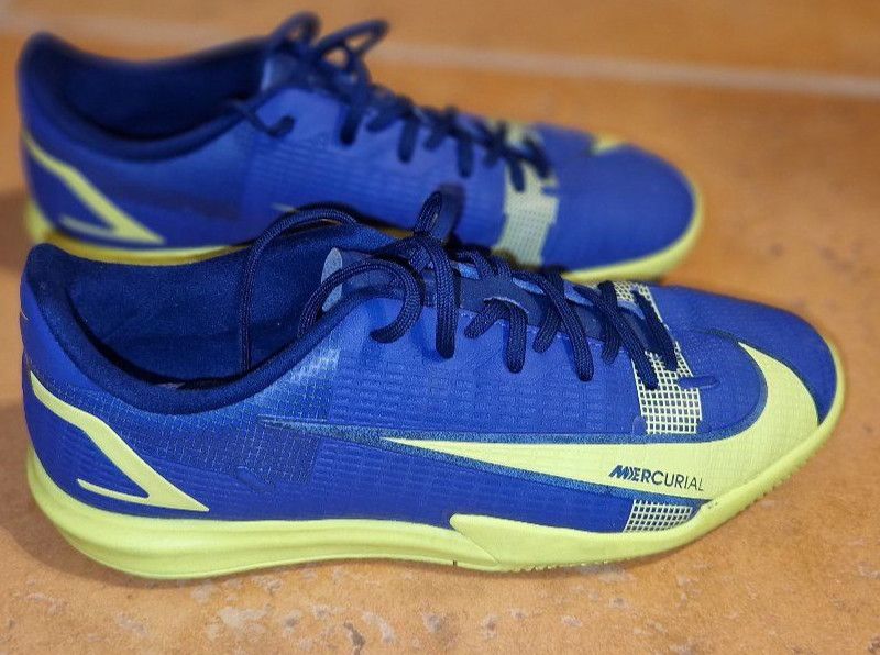 Hallenschuhe Nike Mercurial in lina/gelb Größe 37,5 in Bispingen