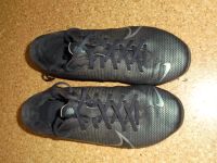 Fussballschuhe/Stollenschuhe Nike schwarz Gr. 35,5 Hessen - Babenhausen Vorschau