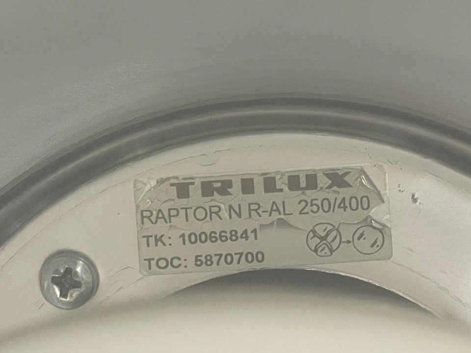 50 X Trilux Raptor N Hallenlampe Werkstatt Scheune Stall in Viersen