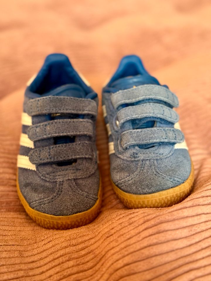 Adidas Gazelle Kinderschuhe blau Größe 24 in Heidelberg