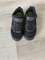 Skechers Jungen Schuhe Gr. 35 schwarz Sachsen - Zittau Vorschau