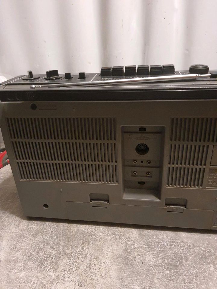 Hitachi TRK-725OE  Radiorekorder Ghettoblaster Boombox Vintage , in Nürnberg (Mittelfr)