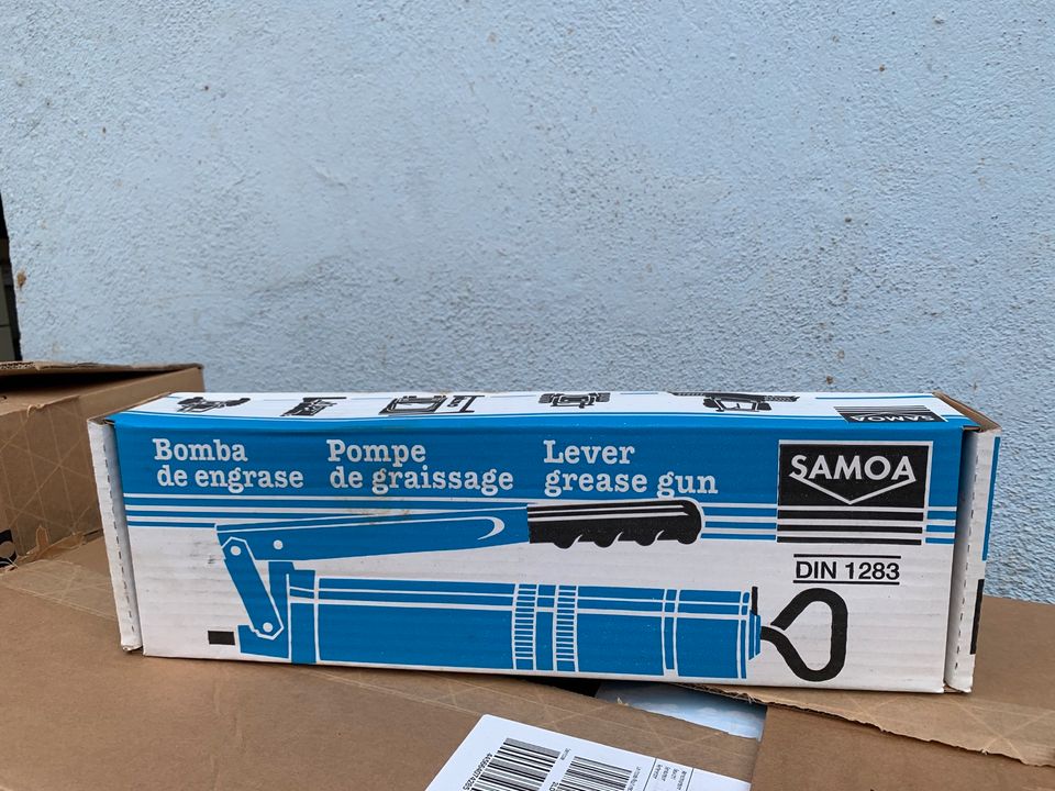 Fettpresse Samoa neu! in Grünsfeld