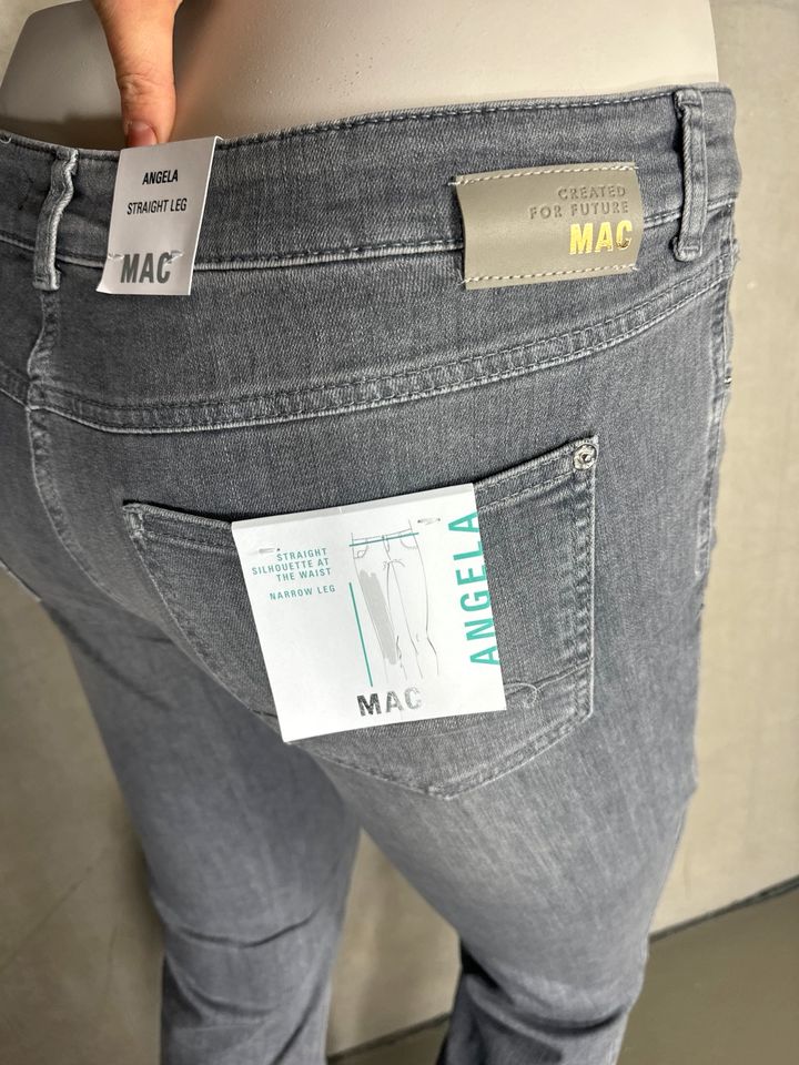 Mac Jeans Angela straight leg neu 44 L30  210 in Erlabrunn