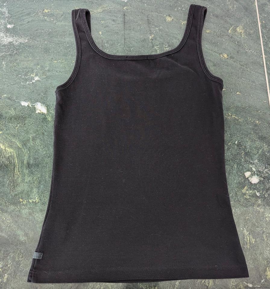 Damen Shirt Oberteil Top Bluse Unterhemd schwarz Größe 36 in München