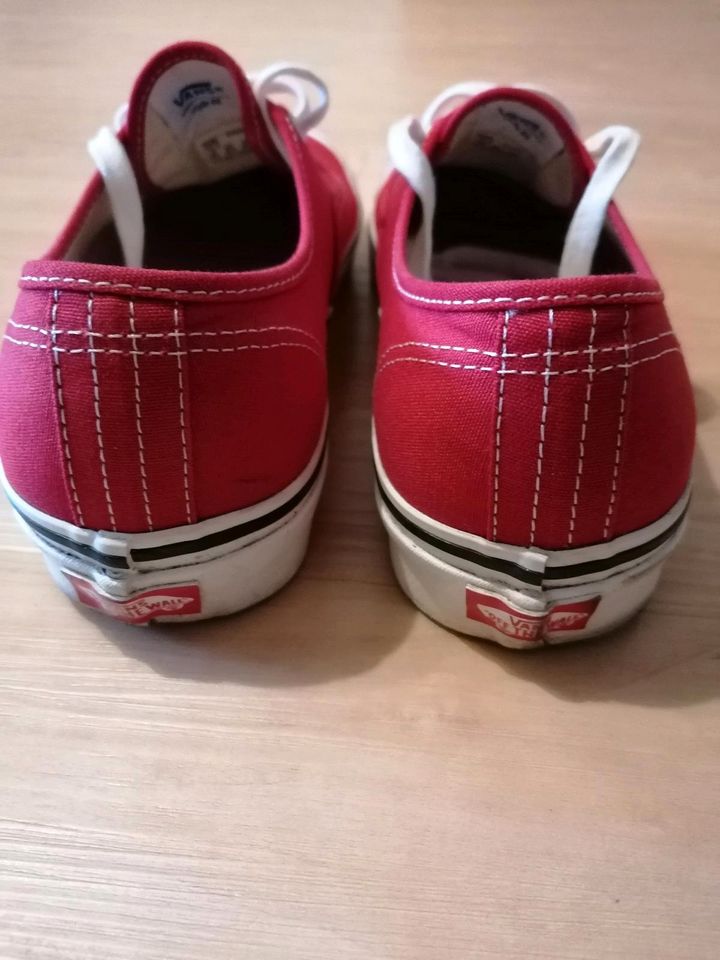 Vans Schuhe Gr. 43 rot neuwertig in Freisen