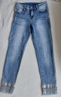 7/8 Jeans NEUWERTIG Gr. XS mit Strass u. Pailetten Nordrhein-Westfalen - Bad Honnef Vorschau