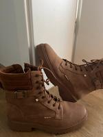 Bench Boots 42 (einmal getragen) Nordrhein-Westfalen - Mülheim (Ruhr) Vorschau