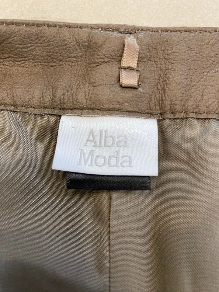 Lederhose Shorts Alba Moda 42 ECHTES LEDER in Seggebruch