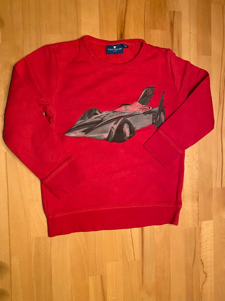 2 Sweatshirts + Hemd Gr. 104/110 in Bebra