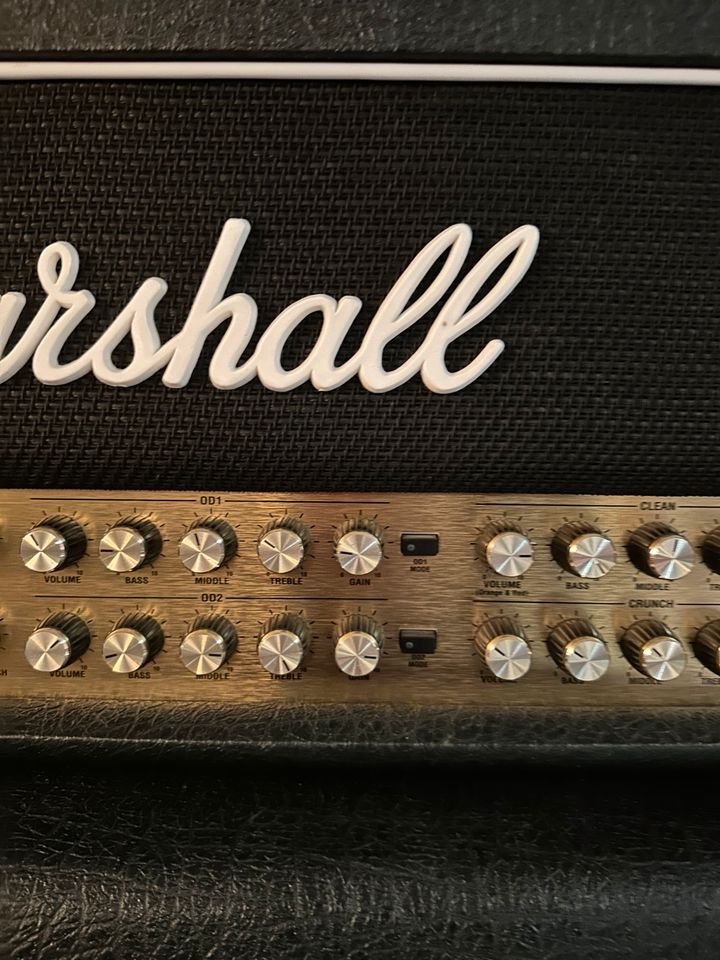 Marshall JVC 410H mit 4x12“ Box Marshall 1960 AV 412 in Liebenwalde