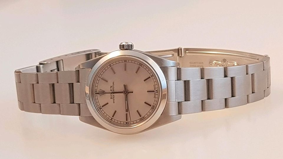 Rolex 31mm medium Oyster Perpetual 77080 Stahl Armbanduhr Papiere in Rodenberg