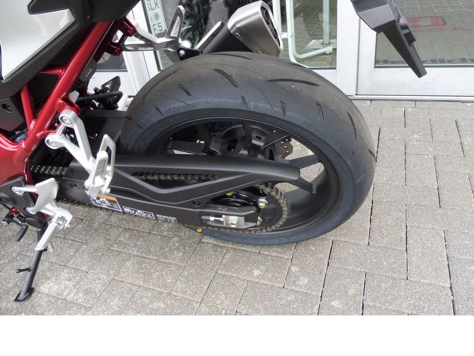 Honda CB 750 Hornet ABS 2024 in Naumburg (Saale)